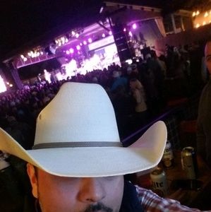 Meet your Posher, Adrian